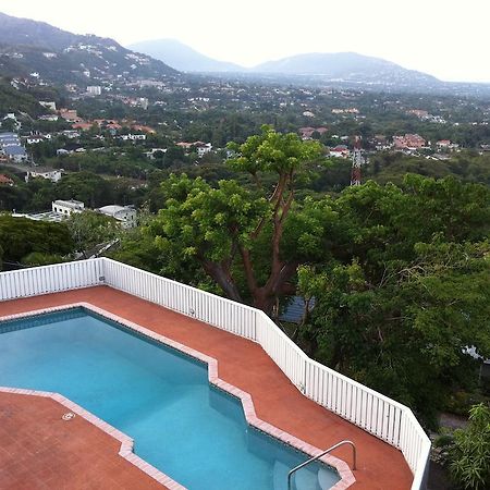Hill Top Kingston Jamaica エクステリア 写真